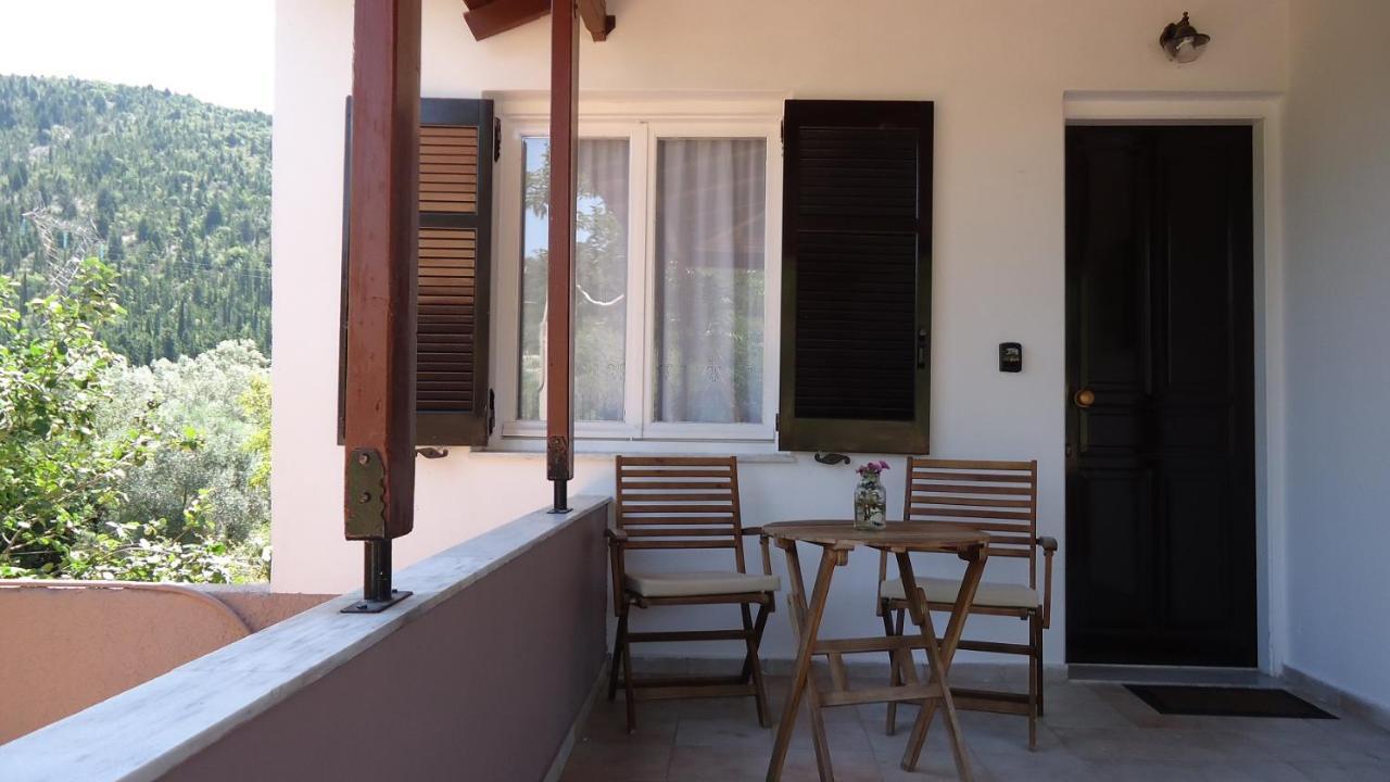 House Of Garden Apartment Dragano Екстериор снимка