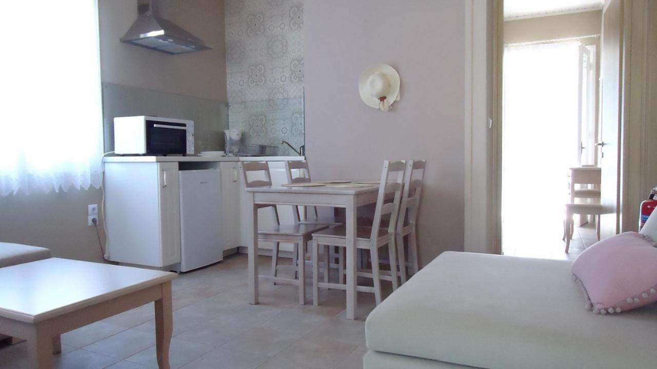 House Of Garden Apartment Dragano Екстериор снимка