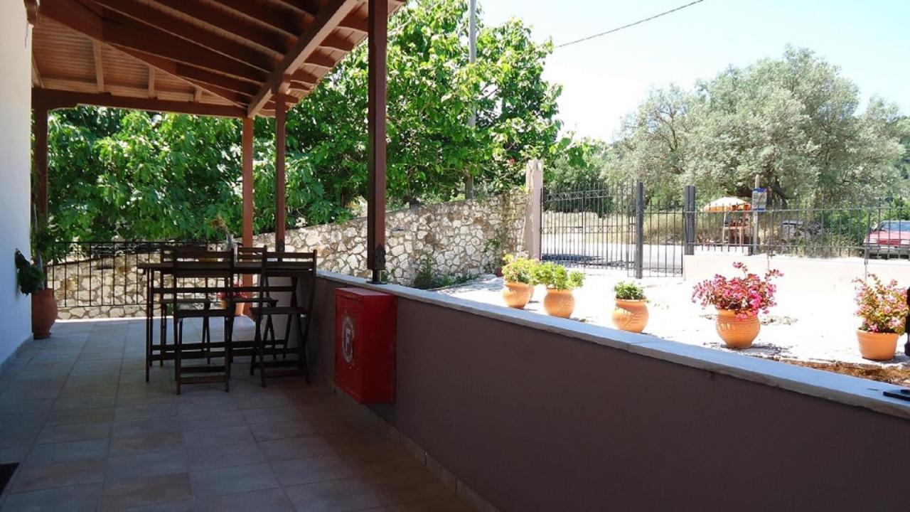 House Of Garden Apartment Dragano Екстериор снимка
